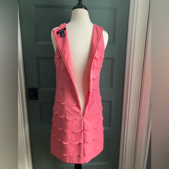 White House Black Market Scallop Coral pink Sleeveless Dress size 4 - Picture 4 of 6